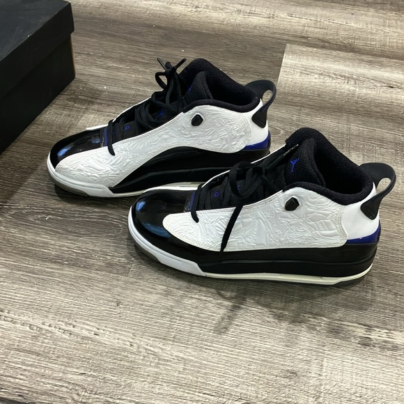 Jordan Dub Zero size 7 y . With original box - Picture 3 of 3